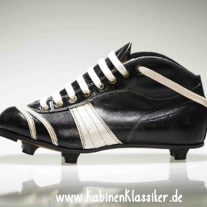 Uralte Puma Fußballschuhe